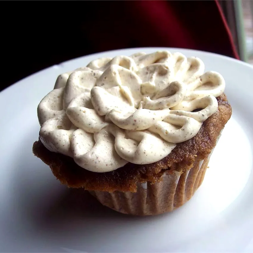 23 Holiday Cupcake Recipes Perfect for Thanksgiving Day Chai Cupcakes