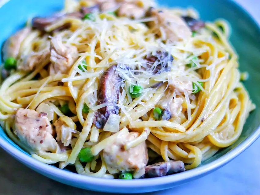 33 Comfort Pasta Dishes Loaded with Melted Cheese Cheesy Lemon-Chicken Pasta