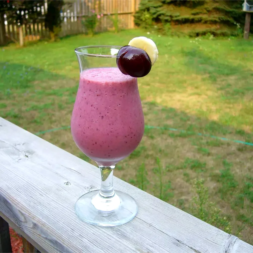 15 Ways to Transform Your Frozen Cherries Into Amazing Treats Cherry Banana Smoothie