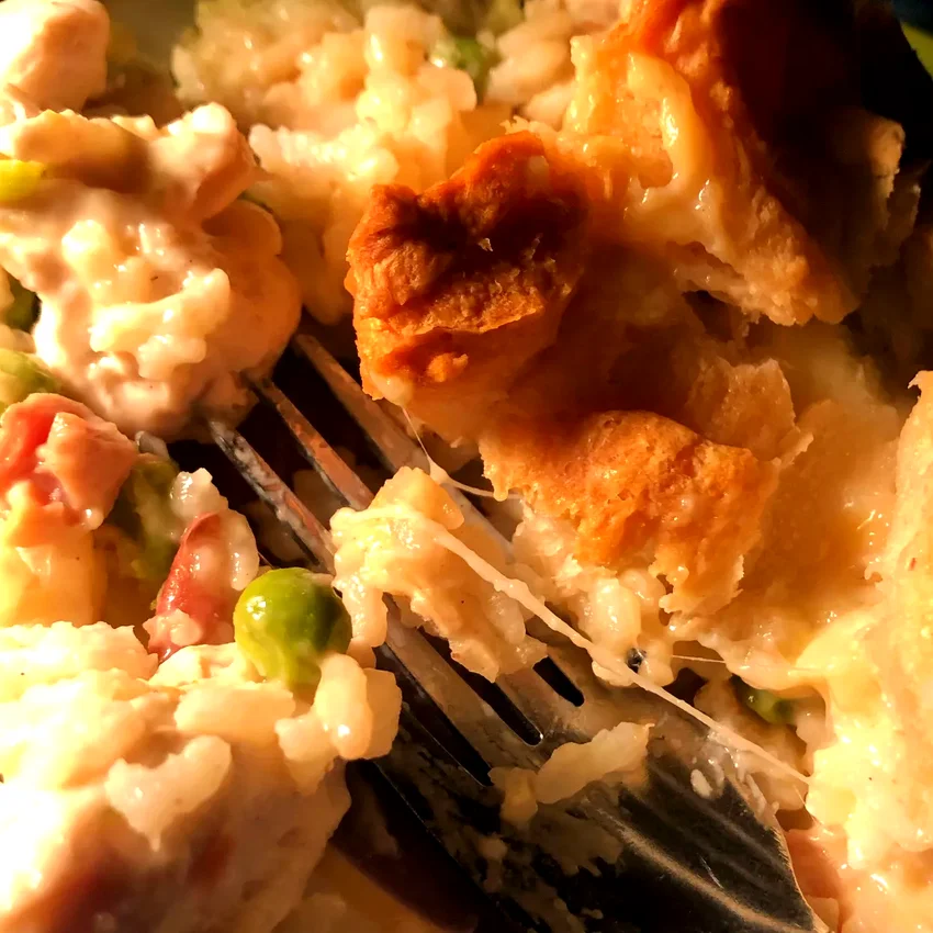 Chicken, Rice, and Biscuit Casserole