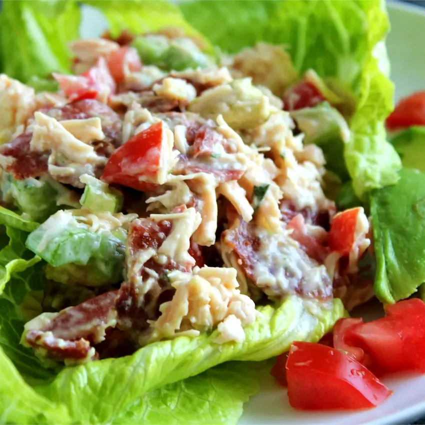 17 Delicious Chicken and Tomato Recipe Ideas Chicken Salad with Bacon, Lettuce, and Tomato