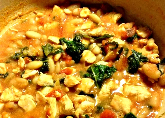 17 Delicious Chicken and Tomato Recipe Ideas Chicken and Tomato Stew with Arugula and Cannellini