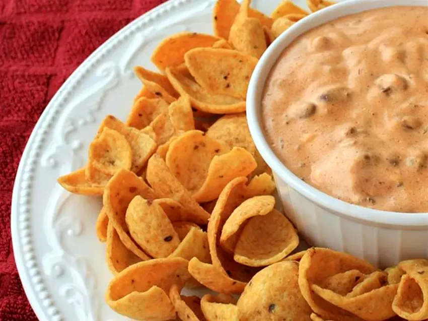 32 Simple Game Day Appetizers for Super Bowl Parties Chili Dip