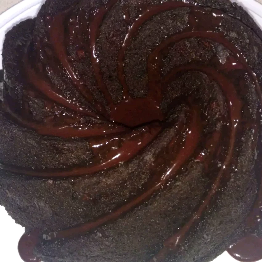 27 Amazing Cakes Using Sour Cream for Extra Moisture Chocolate Cavity Maker Cake