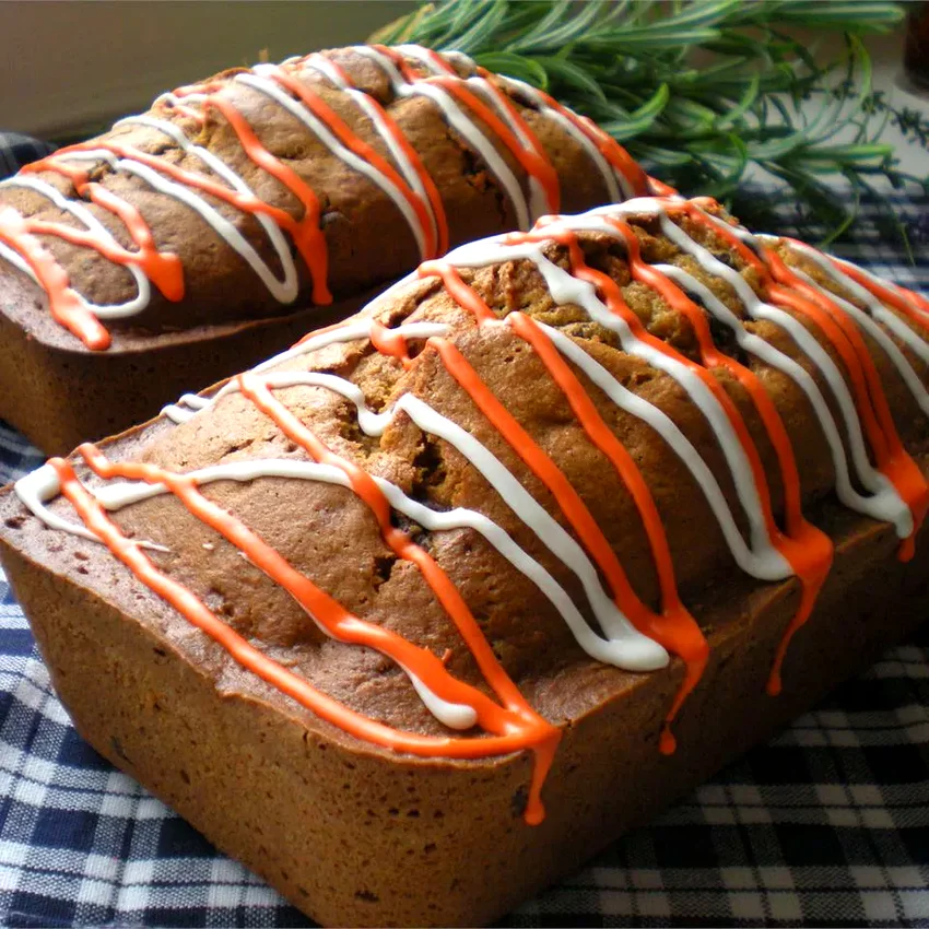 12 Amazing Pumpkin Bread Recipes to Brighten Your Day Chocolate Chip Pumpkin Bread