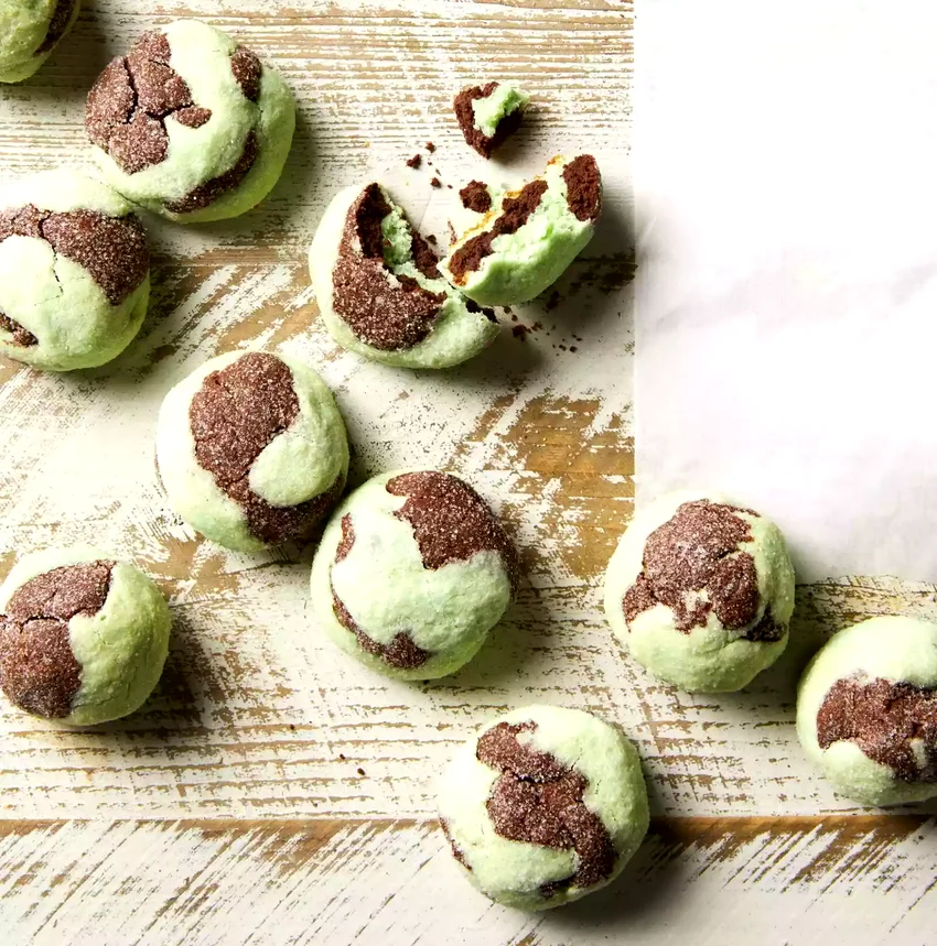28 Mint Chocolate Treats You'll Love Making Over & Over Chocolate-Mint Marble Cookies