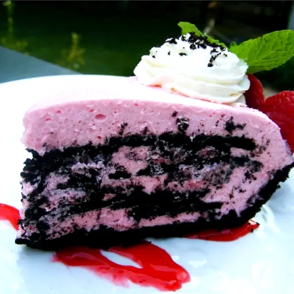 18 Prize-Winning Dessert Recipes That Earned Blue Ribbons Chocolate Raspberry Cloud