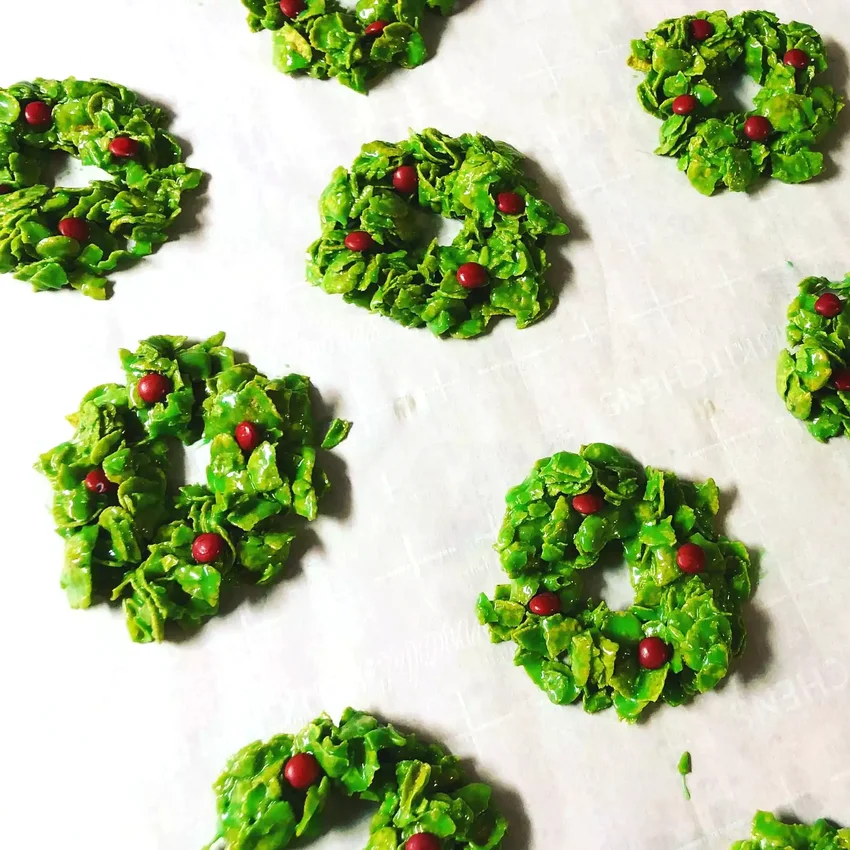 10 Simple Christmas Cookies for Beginner Holiday Bakers Christmas Wreaths