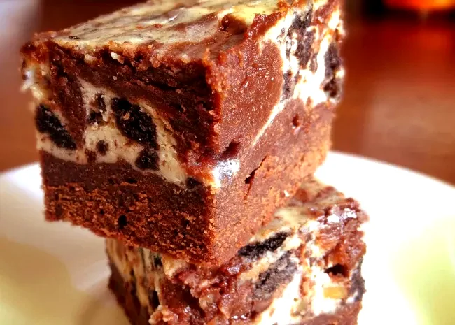 Chunky Cheesecake Brownies