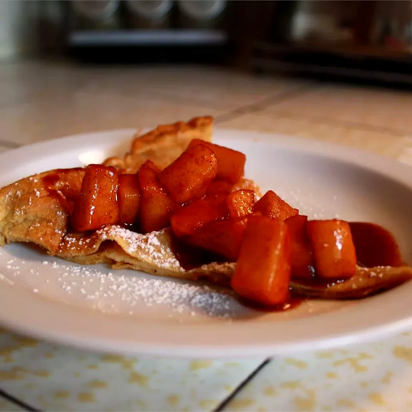 17 Fall Apple Pancake Recipes for Cozy Morning Meals Cinnamon Apple Syrup