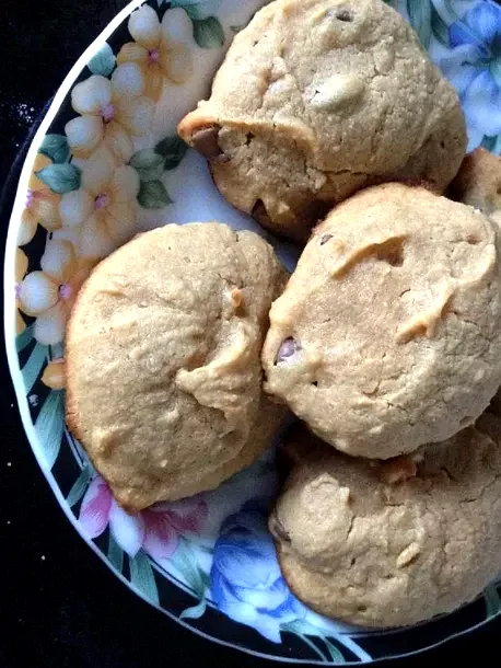 Coconut Flour, Almond Butter, and Raisin Cookies