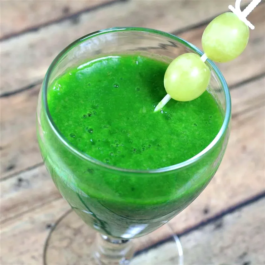19 Simple Smoothie Recipes Using 3 Ingredients or Fewer Cool Kale Smoothie