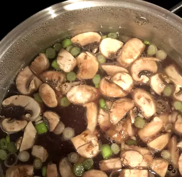 10 Coq au Vin Dishes That Will Make You Feel Elegant Coq Au Vin Broth Fondue