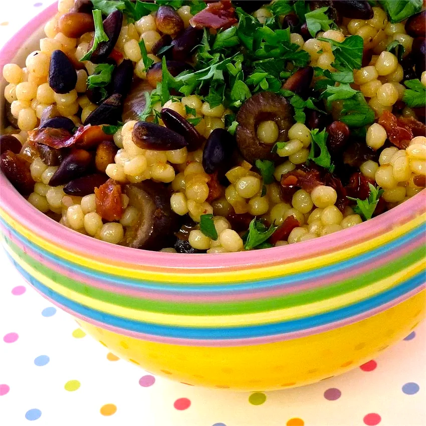 Couscous with Olives and Sun-Dried Tomato