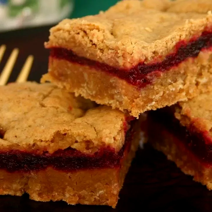 25 Amazing Cookie Bar Recipes That Everyone Will Love Cranberry Bars