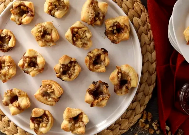 Cranberry Brie Bites