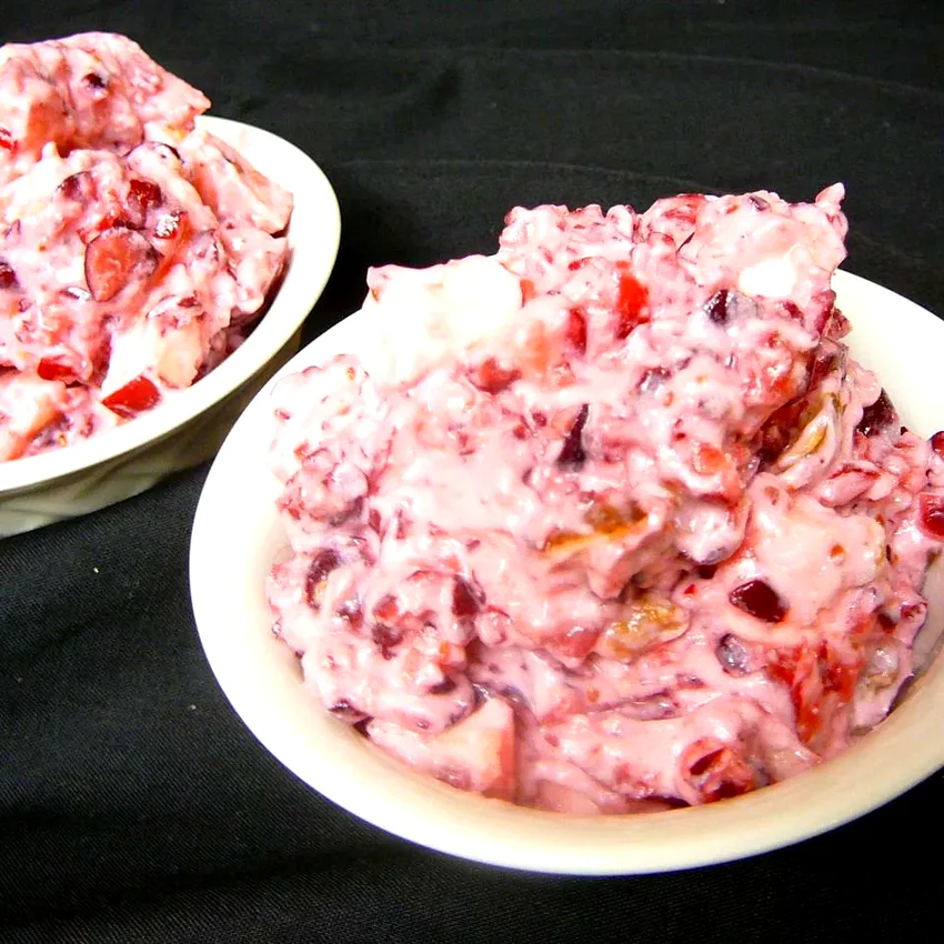 25 Amazing Cool Whip Recipe Ideas for Easy Desserts Cranberry Salad