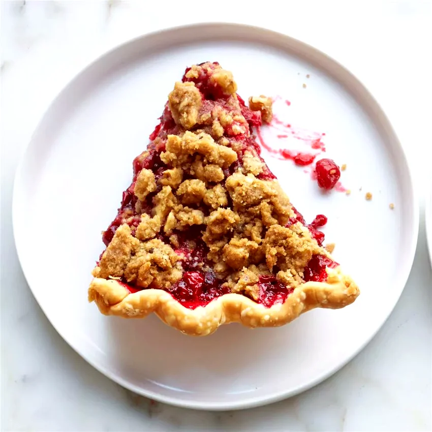 26 Creative Ways to Cook with Fresh Cranberries Cranberry Streusel Pie