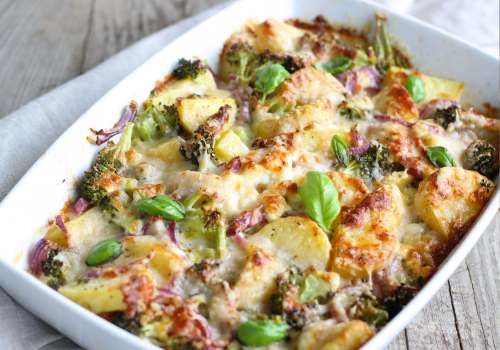 Creamy Chicken and Broccoli Pasta Bake