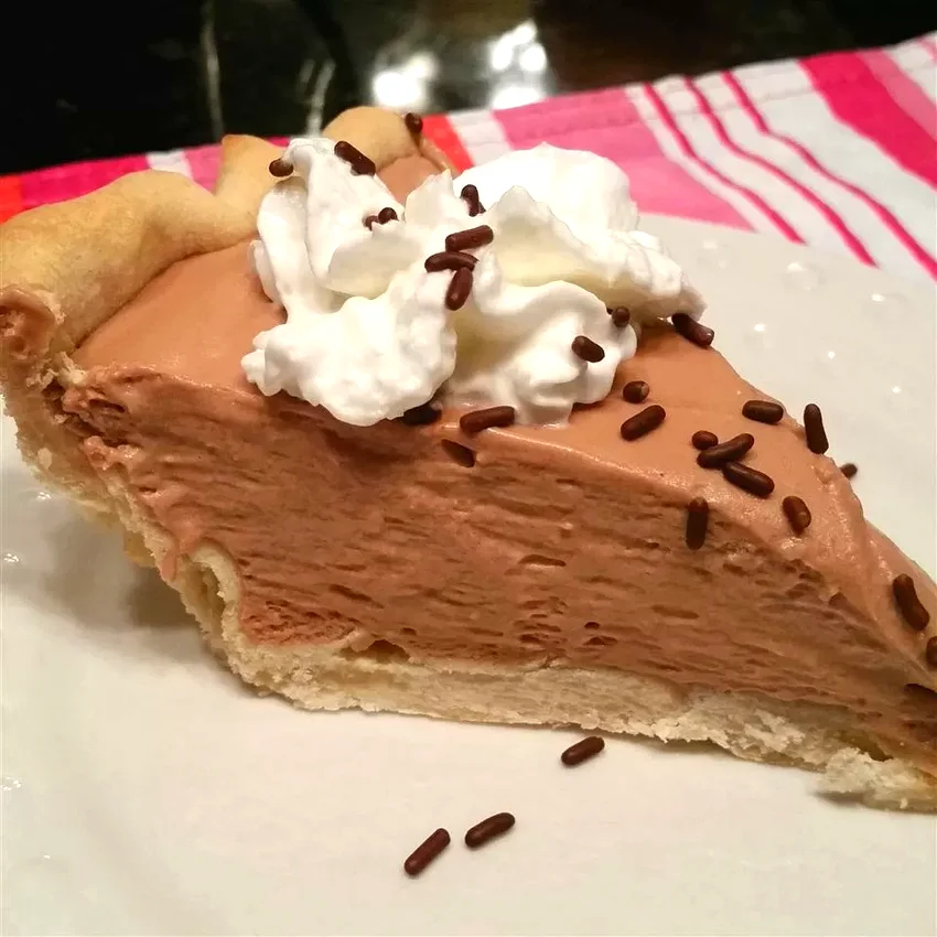 20 Simple Desserts You Can Make Without Using Any Eggs Creamy Chocolate Mousse Pie
