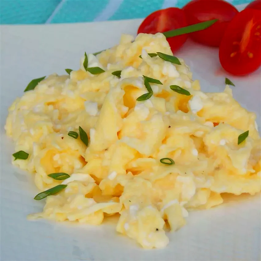 15 Ultra Creamy Comfort Food Recipes You'll Love Making Creamy Cottage Cheese Scrambled Eggs