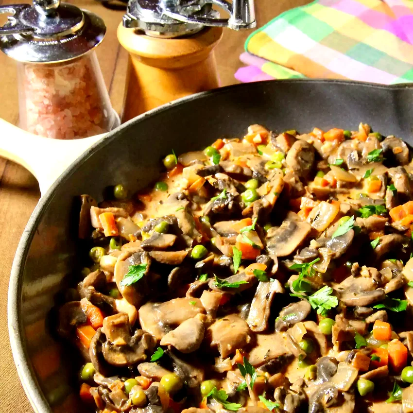 30 Dishes for Rich Mushroom Lovers Creamy Mushroom Stew