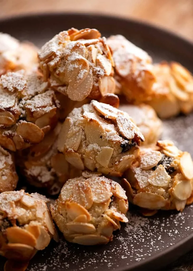 Crispy Almond Crusted Italian Cookies