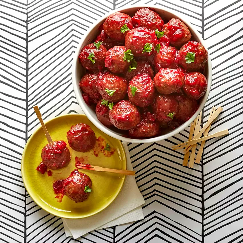 30 Crowd-Pleasing Party Appetizers Your Guests Adore Crock Pot Party Meatballs