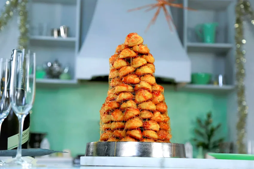 50 Elegant Desserts You Can Create in Your Own Kitchen Croquembouche Cone