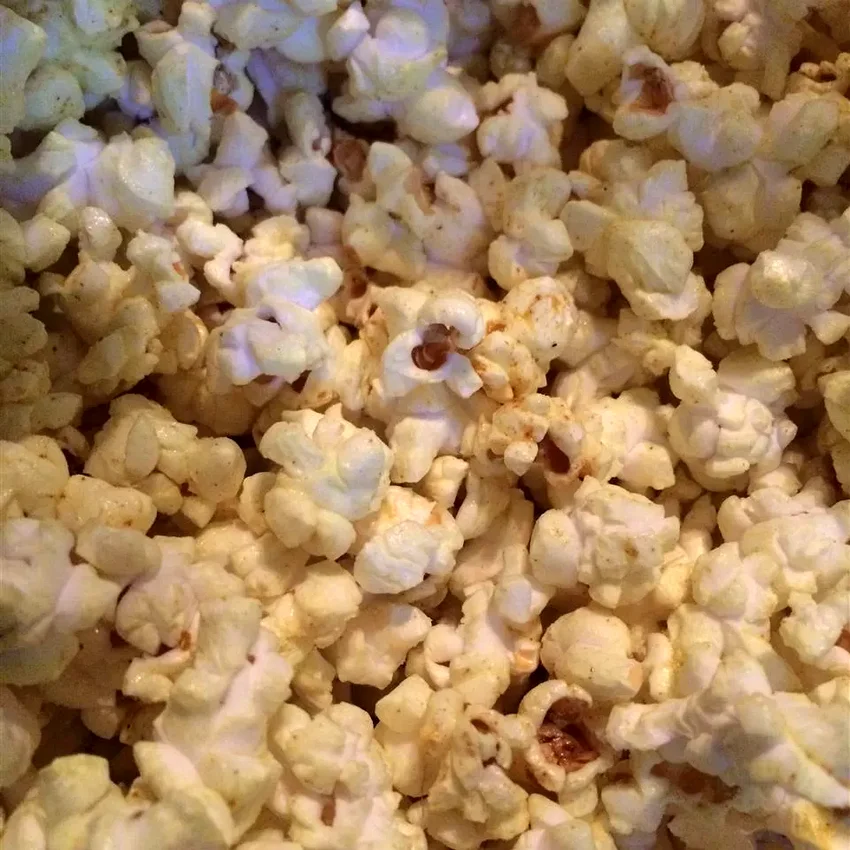 25 Gourmet Popcorn Flavor Ideas for Movie Night Snacking Curried Popcorn