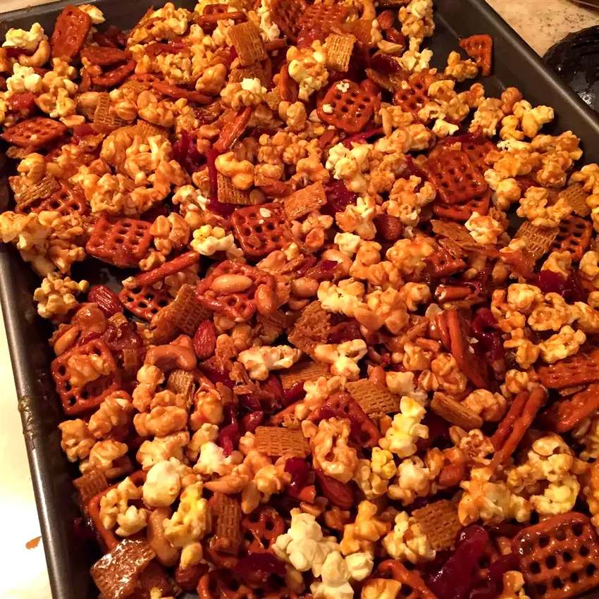 15 Simple and Delicious Homemade Snack Mix Recipes DB