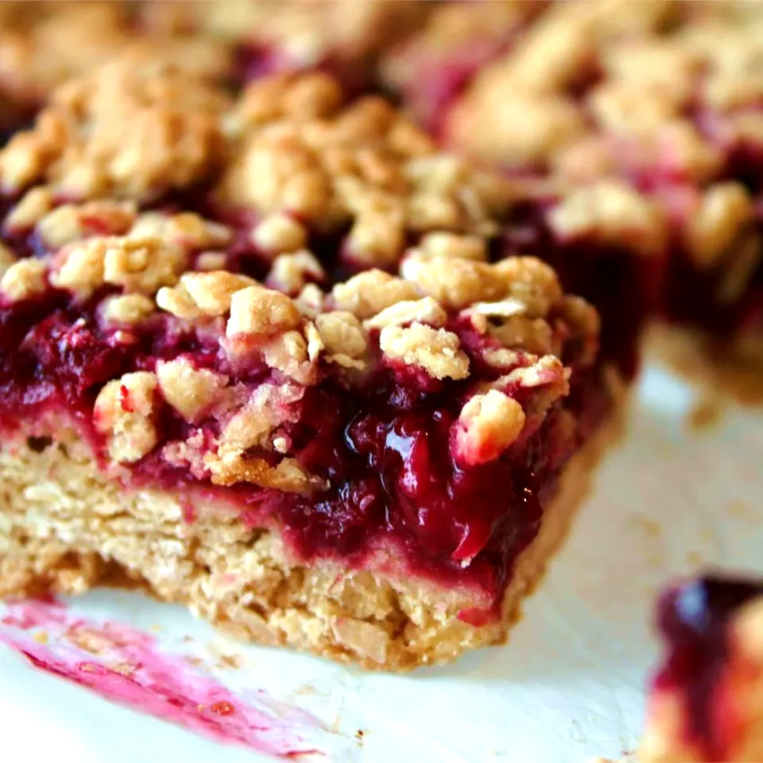 25 Amazing Cookie Bar Recipes That Everyone Will Love Delicious Raspberry Oatmeal Cookie Bars
