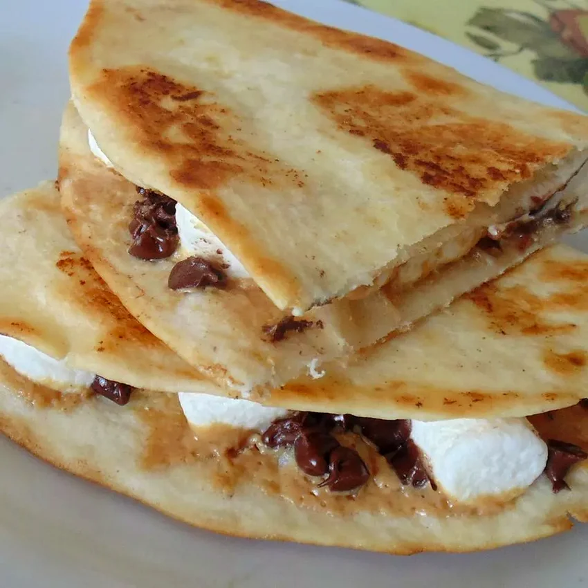 40 Peanut Butter Chocolate Treats That Are Simply Amazing Dessert Quesadillas with Peanut Butter, Chocolate, and Marshmallow