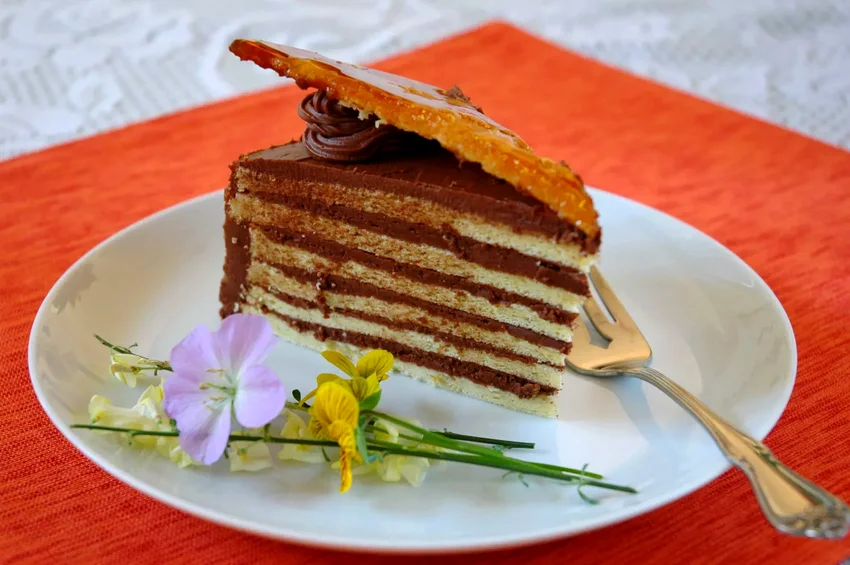 50 Elegant Desserts You Can Create in Your Own Kitchen Dobos Torte
