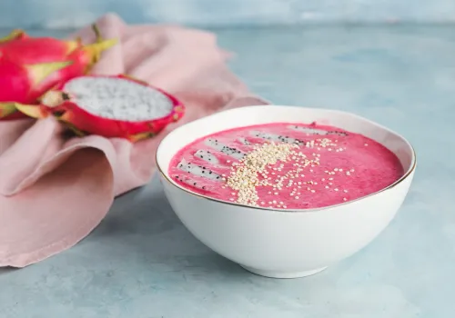 Dragon Fruit Yogurt Smoothie Bowl