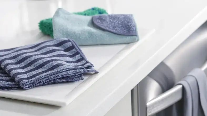 Dry The Pan With A Clean Dishtowel