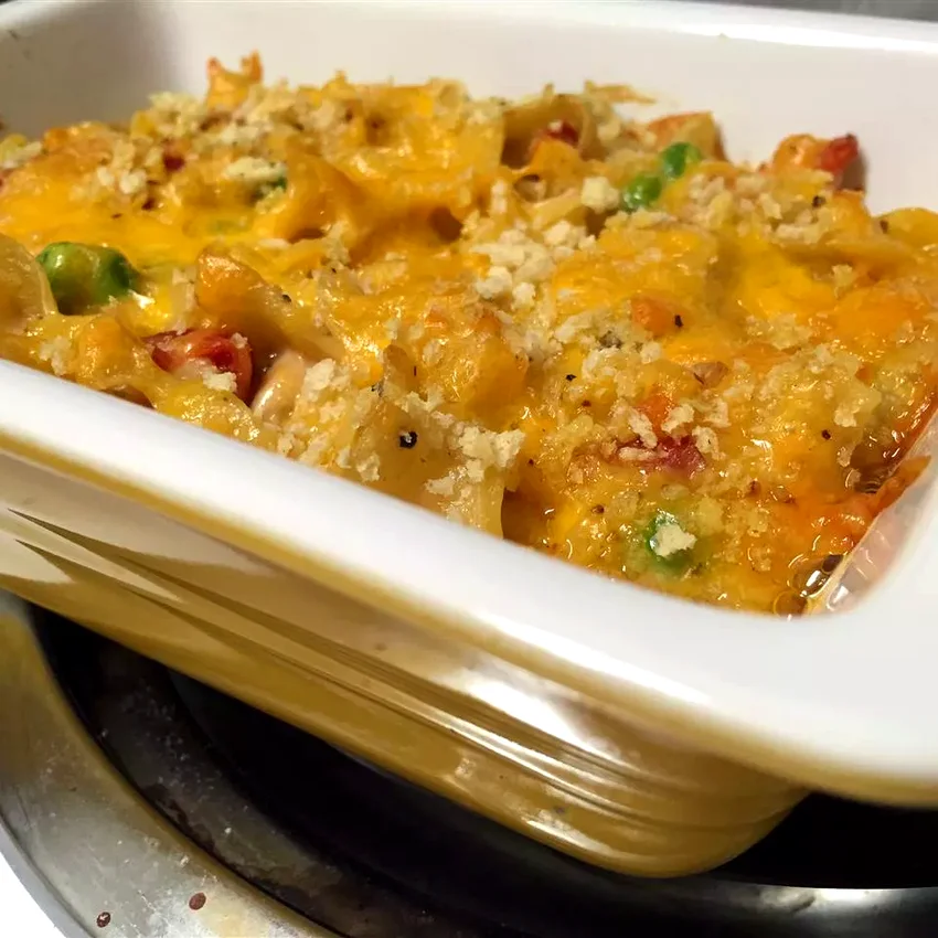 22 Simple and Satisfying Comfort Food Recipe Ideas Easy Cheesy Tuna Noodle Casserole