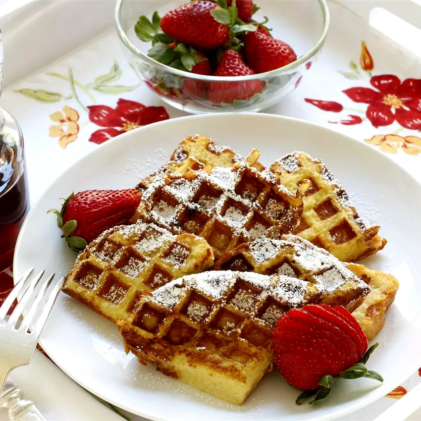14 Creative Waffle Iron Recipes That Go Beyond Waffles Easy French Toast Waffles