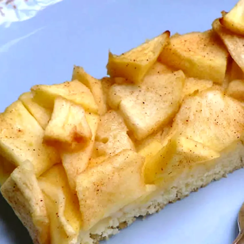 15 Simple Thanksgiving Sweets to Feed Your Holiday Crowd Easy German Apple Sheet Cake