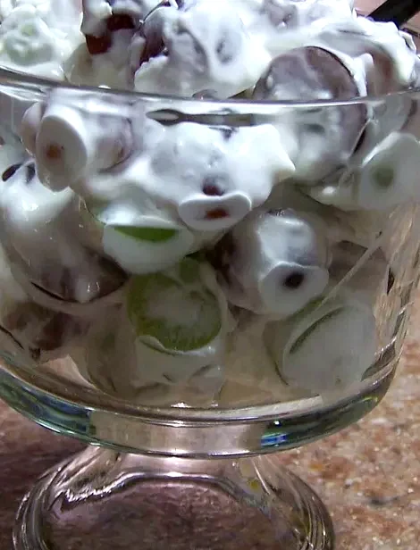 Easy Grape Salad