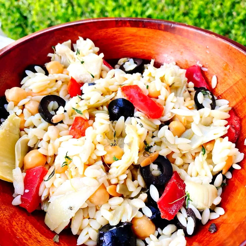 Easy Mediterranean Orzo Salad