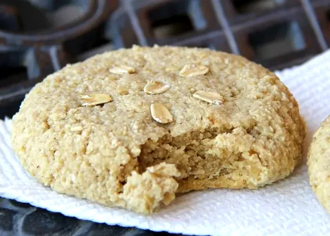 Easy Roasted Almond Cookies