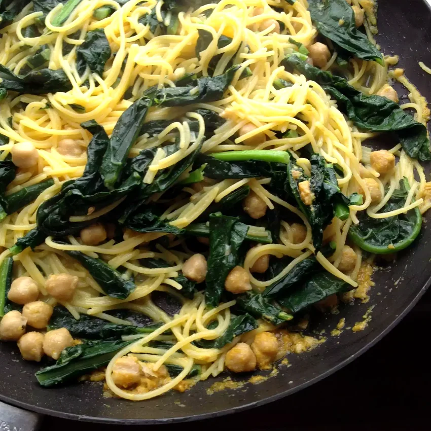 15 Simple Plant-Based Recipes Perfect for New Vegans Easy Vegan Pasta with Kale and Chickpeas