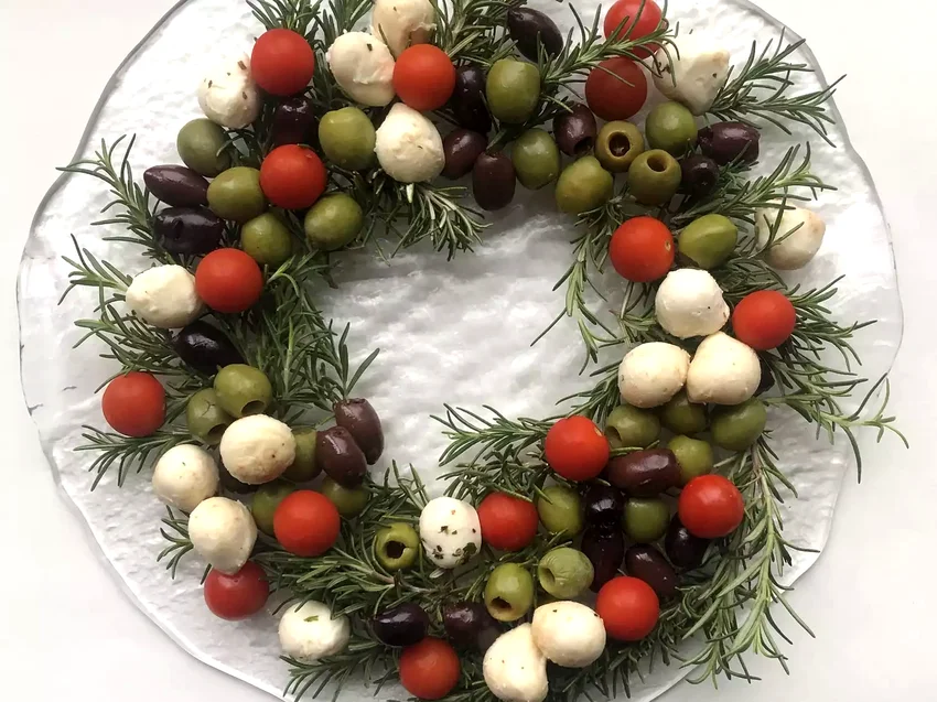 Top 30 Thanksgiving Appetizer Recipes for Holiday Feasts Festive Olive and Cheese Appetizer