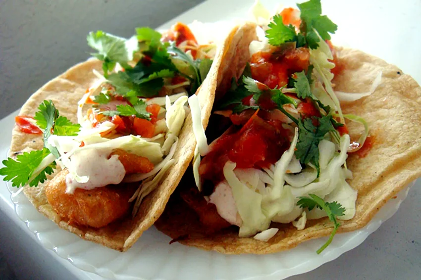 15 Amazing Poolside Party Snacks That Beat The Heat Fish Tacos