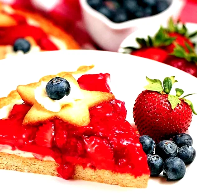17 Strawberry Cheesecake Treats for Dessert Lovers Fresh Strawberry Cheesecake Pie