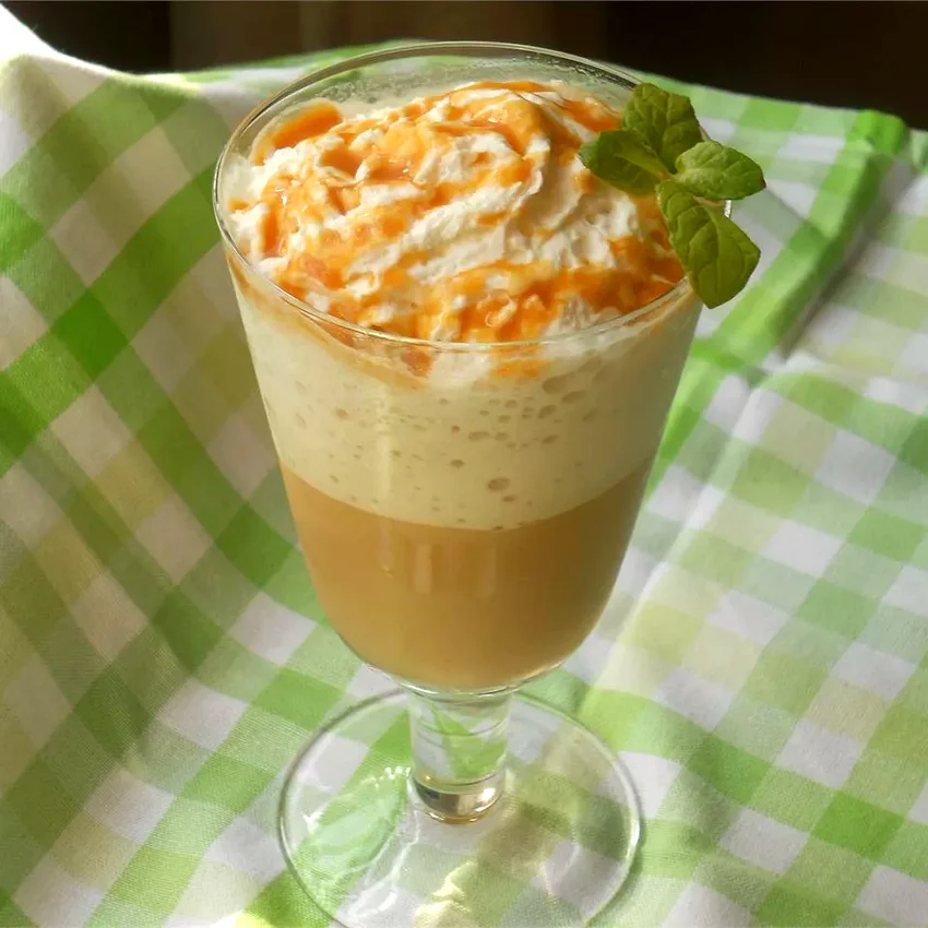 39 Coffeehouse Favorites and Snacks You Can Make at Home Frozen Caramel Latte