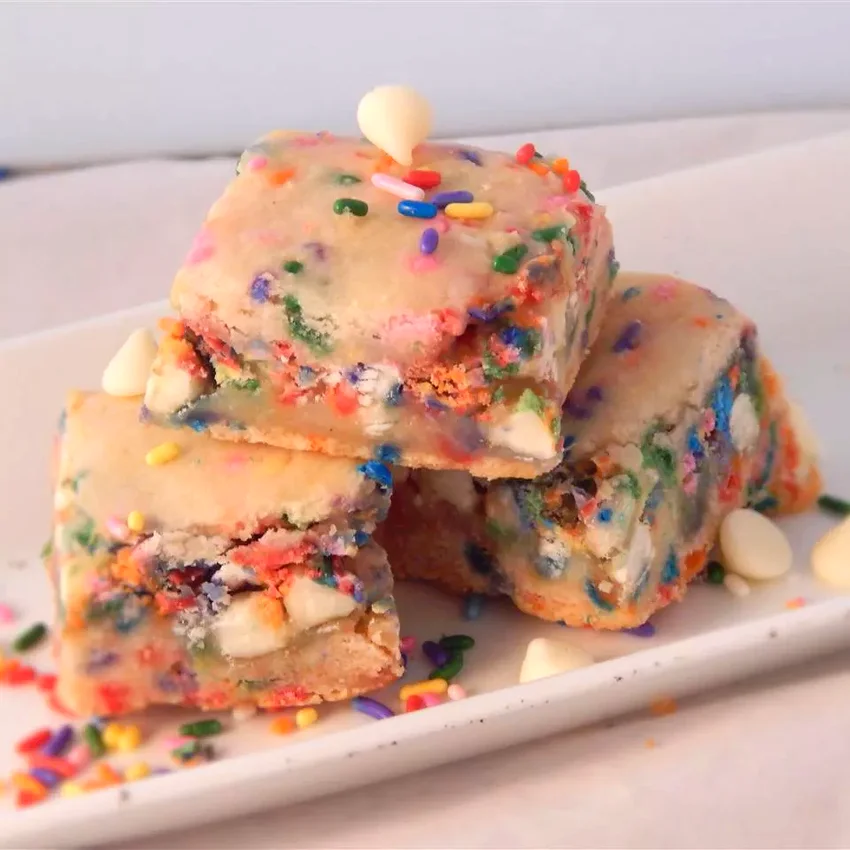 50 Creative Uses for Sweetened Condensed Milk in Desserts Funfetti Gooey Bars