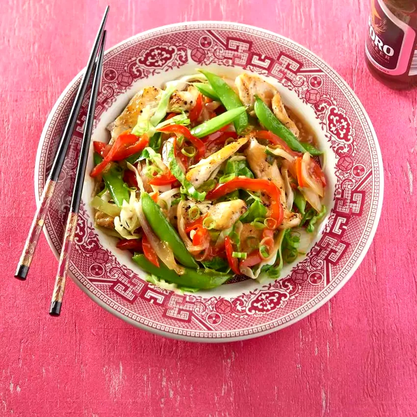 25 Homemade Chicken Stir-Fry Dishes for Takeout Cravings Garlic Chicken Stir Fry