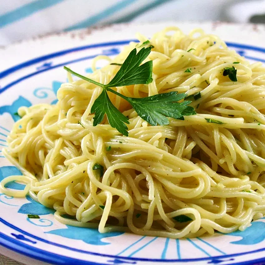 32 Simple Pasta Dishes for the Busy Home Cook Garlic-Herb Linguine